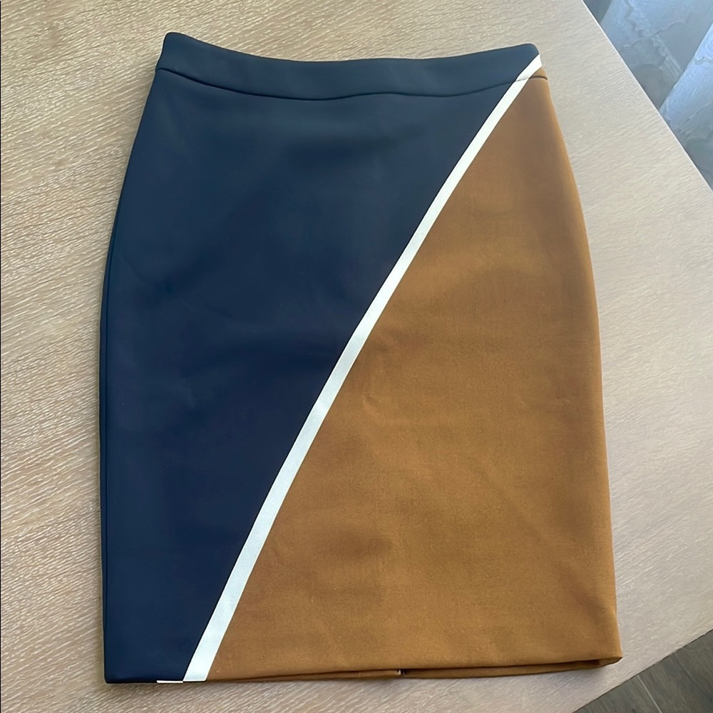 LOFT pencil skirt in navy and camel NWT